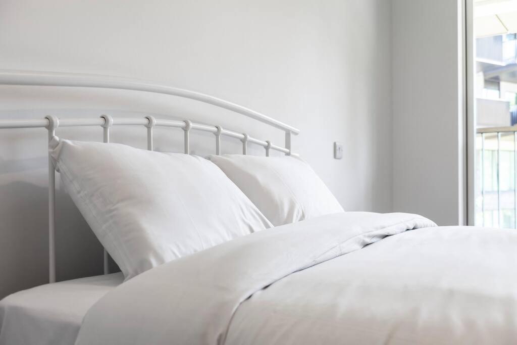 Stunning New 3 Bdr Duplex Wbalcony, East London Apartment Екстериор снимка